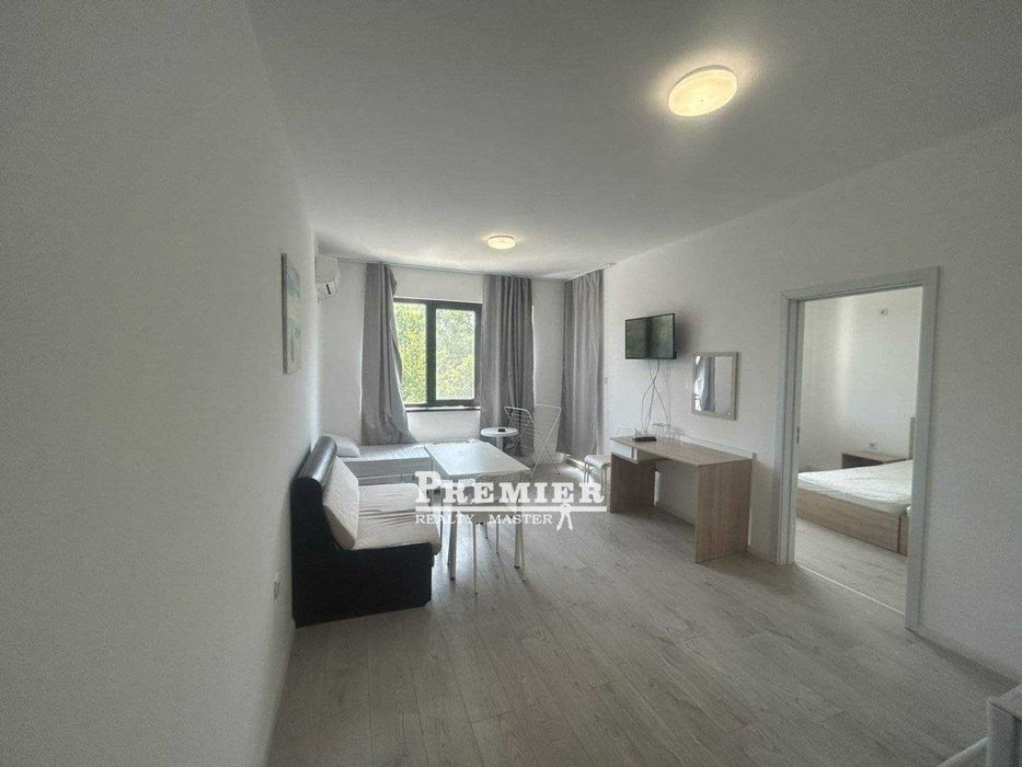 Двустаен апартамент в комплекс на първа линия в новия град Поморие