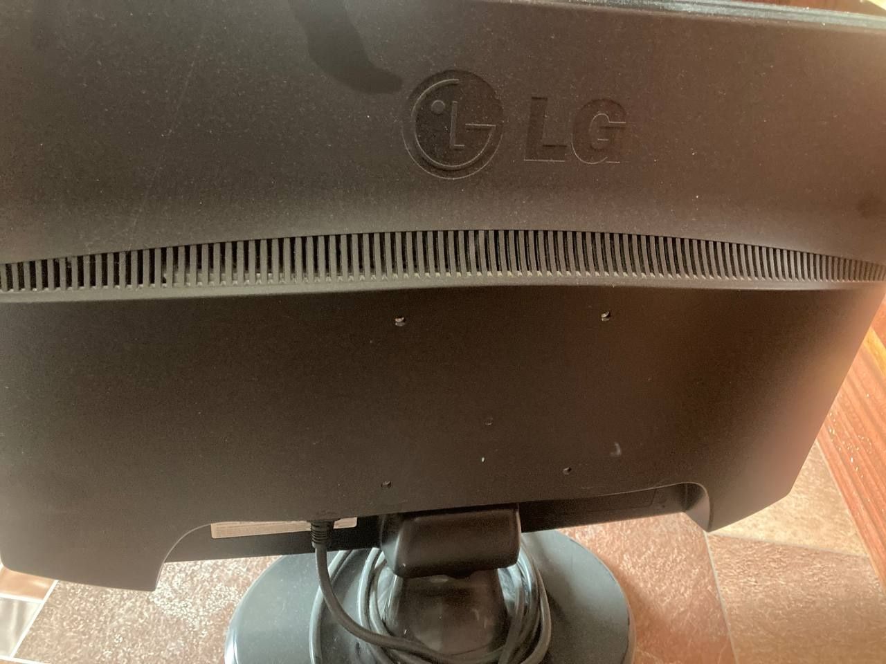 Компьютерный Монитор LG