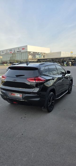 Трекер премьер в родной краске 2023