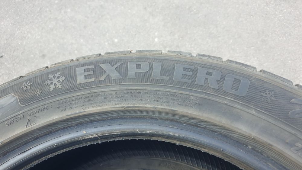 Зимни гуми 225 /55/R19 DOT31 21г.