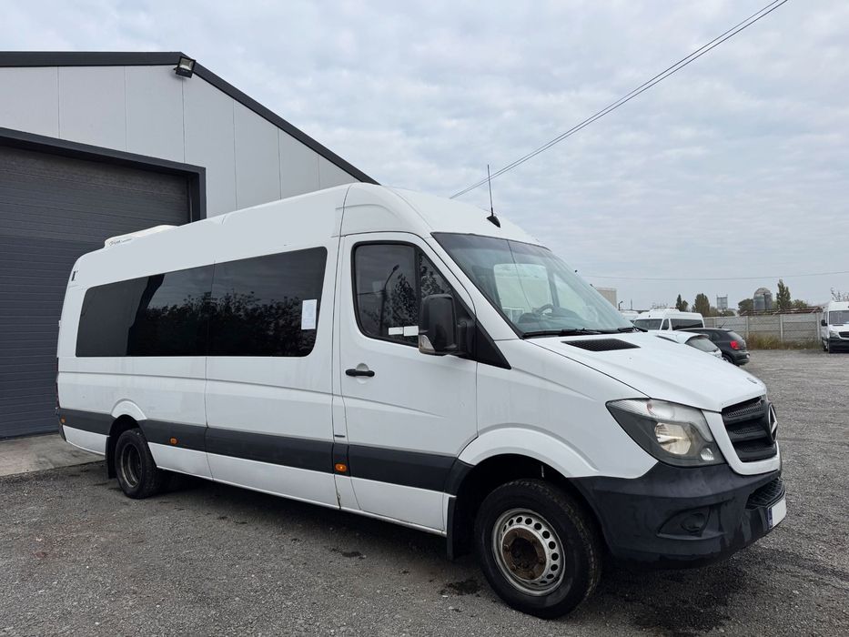 Mercedes-Benz Sprinter Microbuz Mercedes-Benz Sprinter 21 locuri