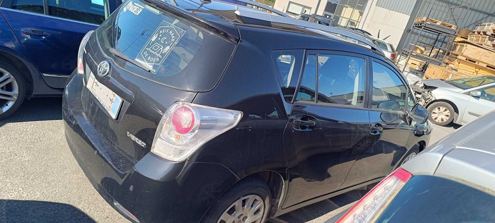 Toyota Verso 2.0/2.2 D4D 2009-2013г. на части