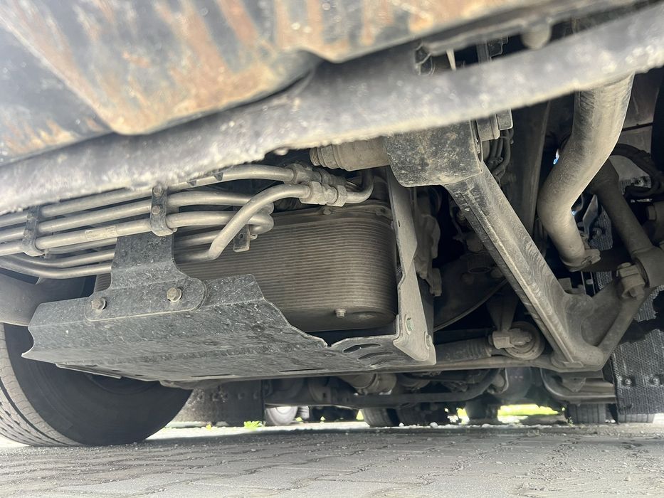 Защитна метална  кора за Man TGX под охладителя