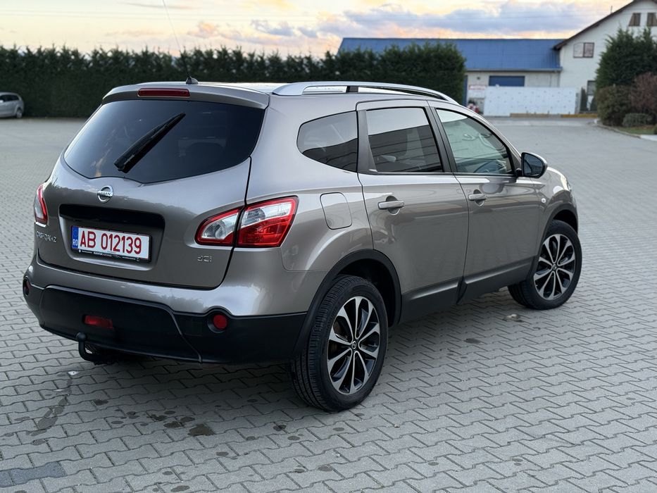 Nissan Qashqai+2 Tenka 2.0D 4x4 Automat full