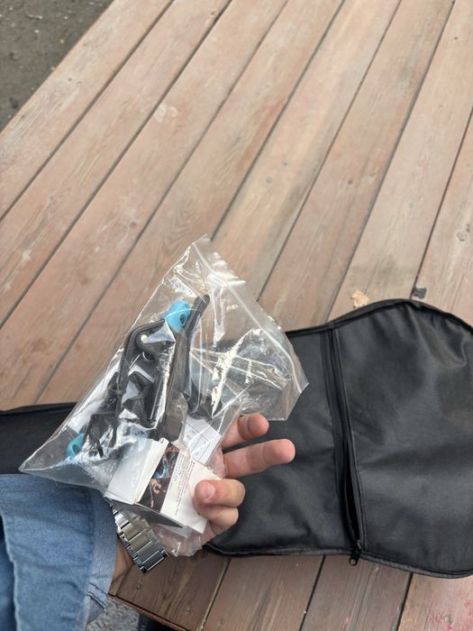 Gitara sotiladi 500 minga