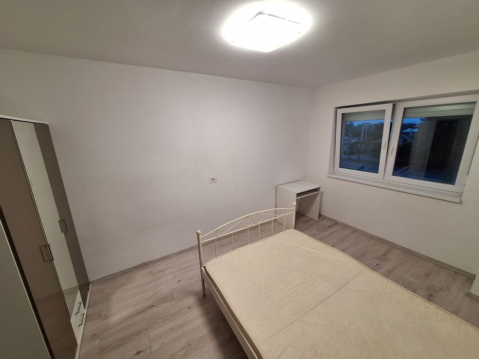 Inchiriez Apartament 3 camere bloc nou cu garaj subteran inclus