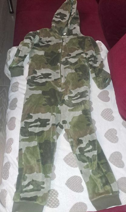 Salopeta de casa copii