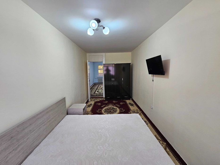 Buxoroda kvartira sotiladi 2 xonali 54m² 2-qavat.