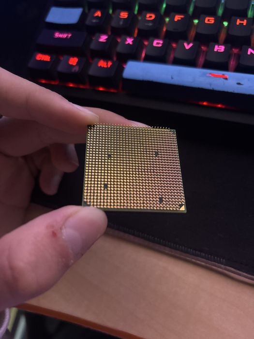 Procesor cu coller Athlon 64