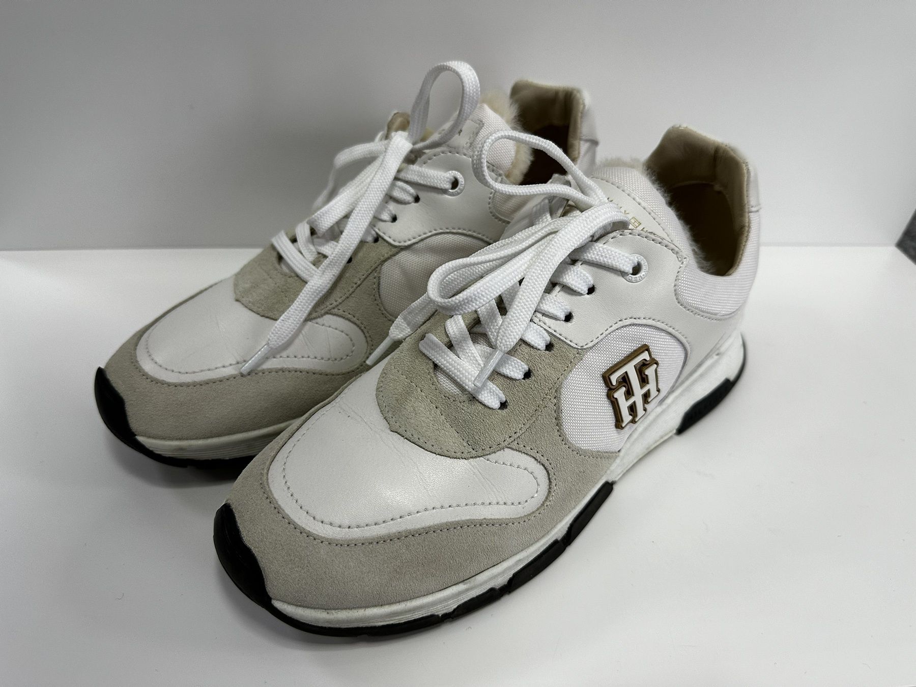 Tommy Hilfiger sneakers 40