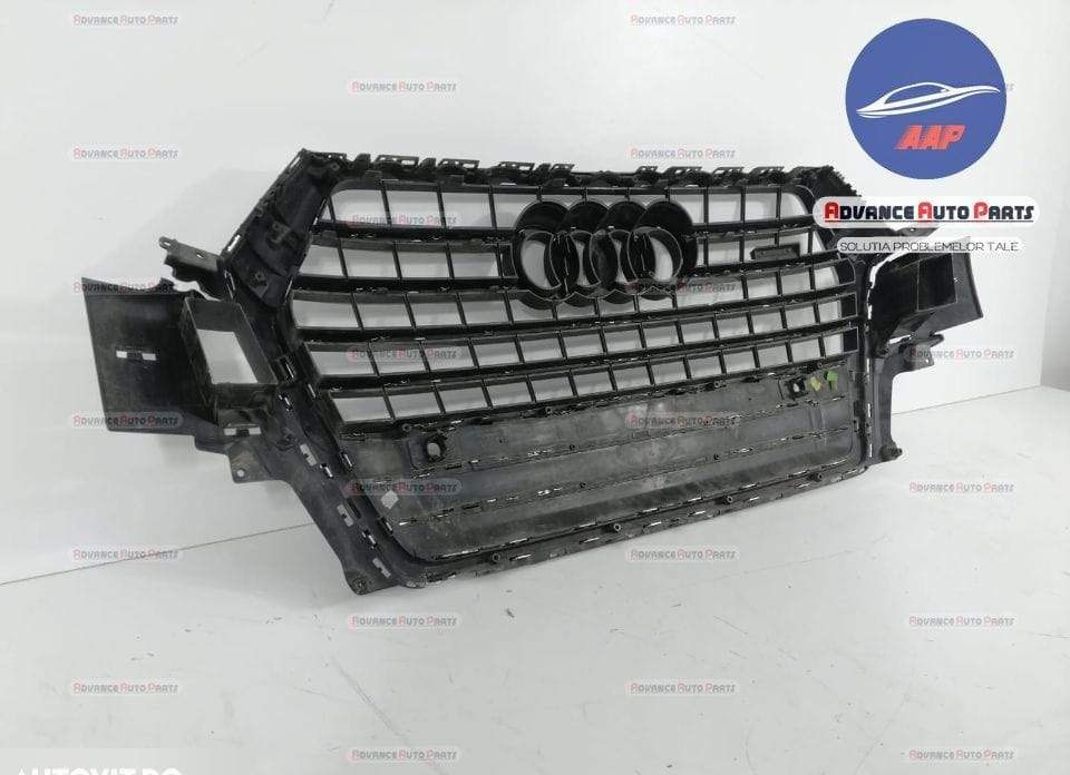 Оригинална централна решетка със сензори Ауди Q7 / Audi Q7 4M Оригинал