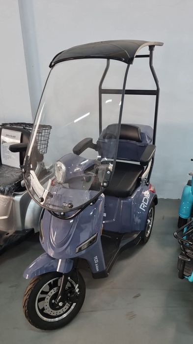 De vânzare tricicleta electrica cu aranție valabilă arata exact