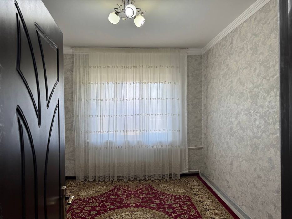 Продаётся Квартара Алмазар о-р Себзор Ат Термзий масжид 2/5/5 58м2