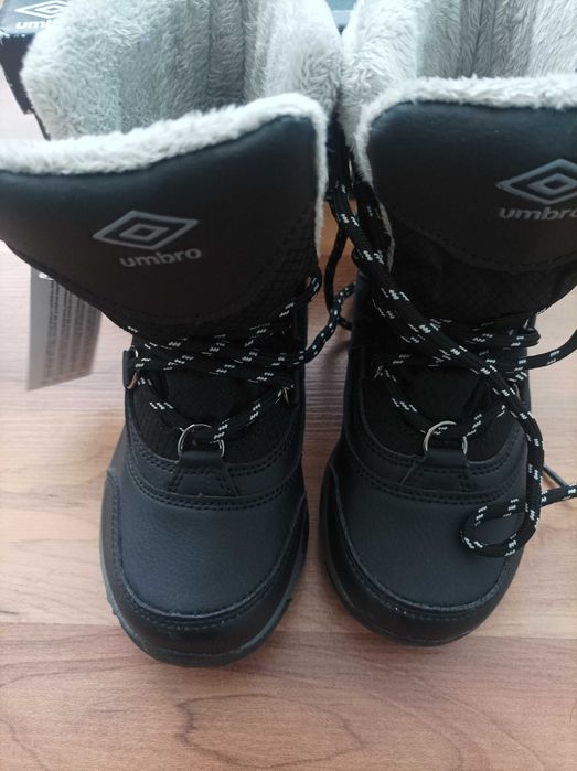 Umbro /Lamino/Trillkids N29 нови боти,ботуши