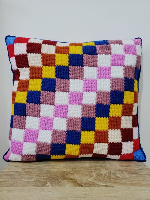 Fata de perna crosetata