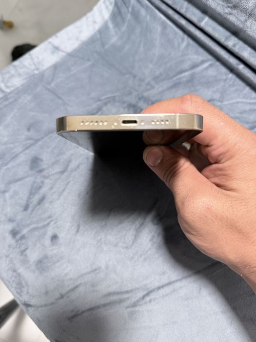 Vand iphone 14 pro max 256gb snatate baterie 84%