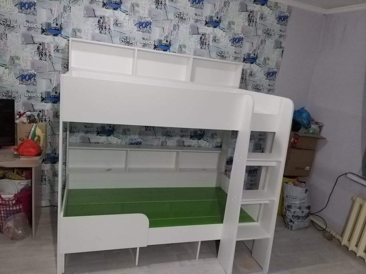 Двухъярусная кровать.
