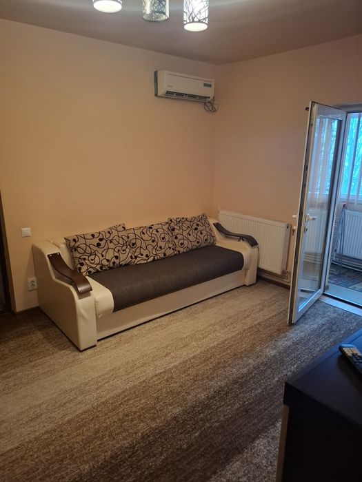 Apartament de închiriat!
