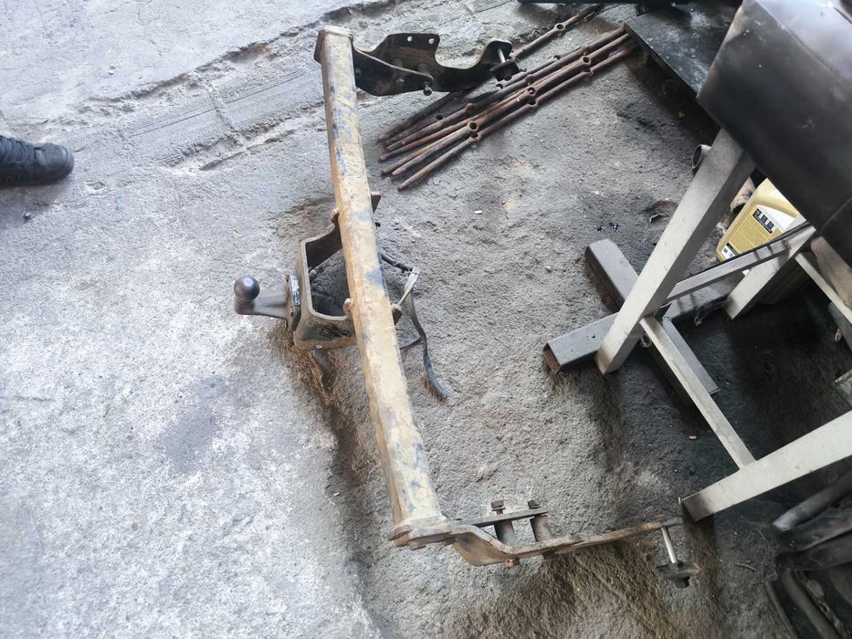 Теглич Toyota hilux