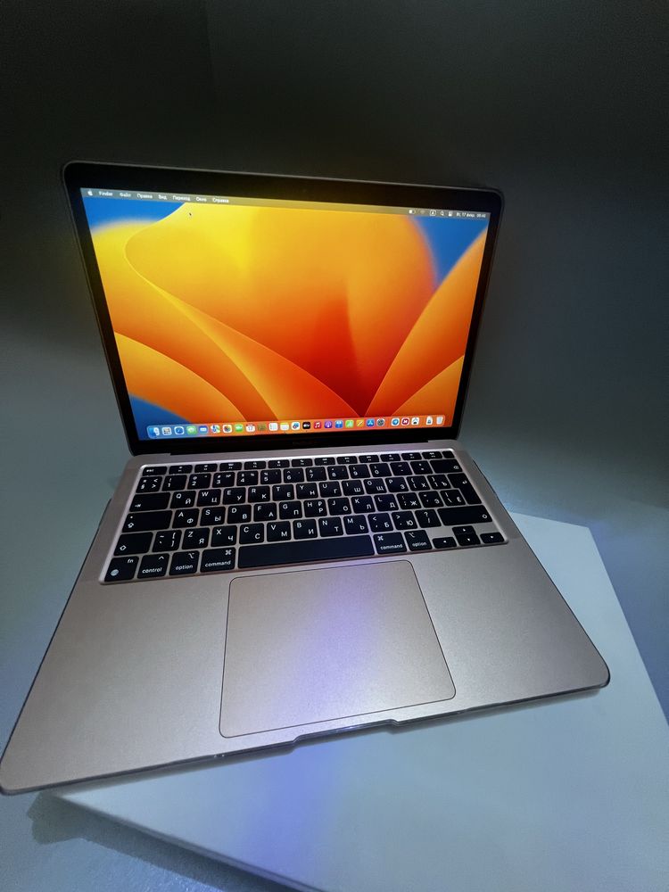 Macbook air 13.3 Apple M1