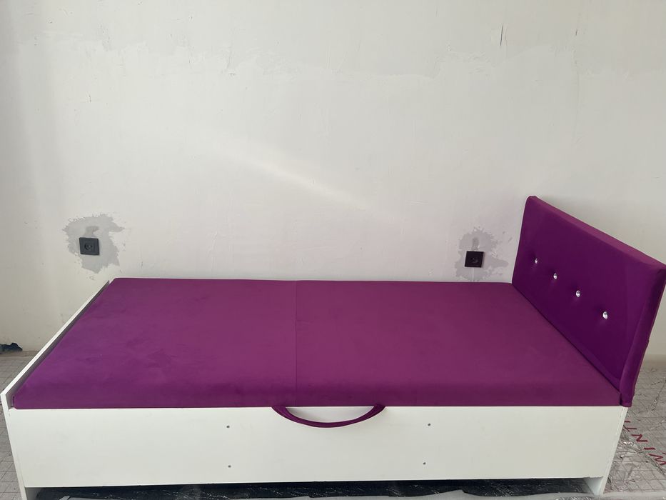 Кроват, с матрасом