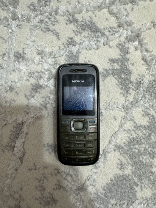 Продается простушка Nokia