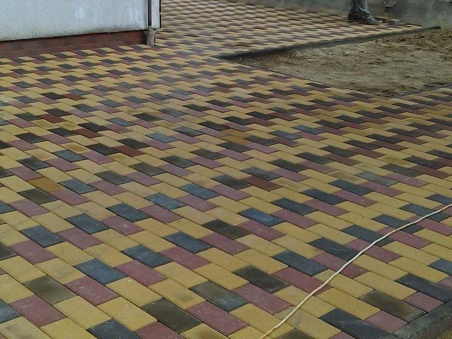 Montaj Pavaj rigole dale borduri rigole pavaj 3D gard