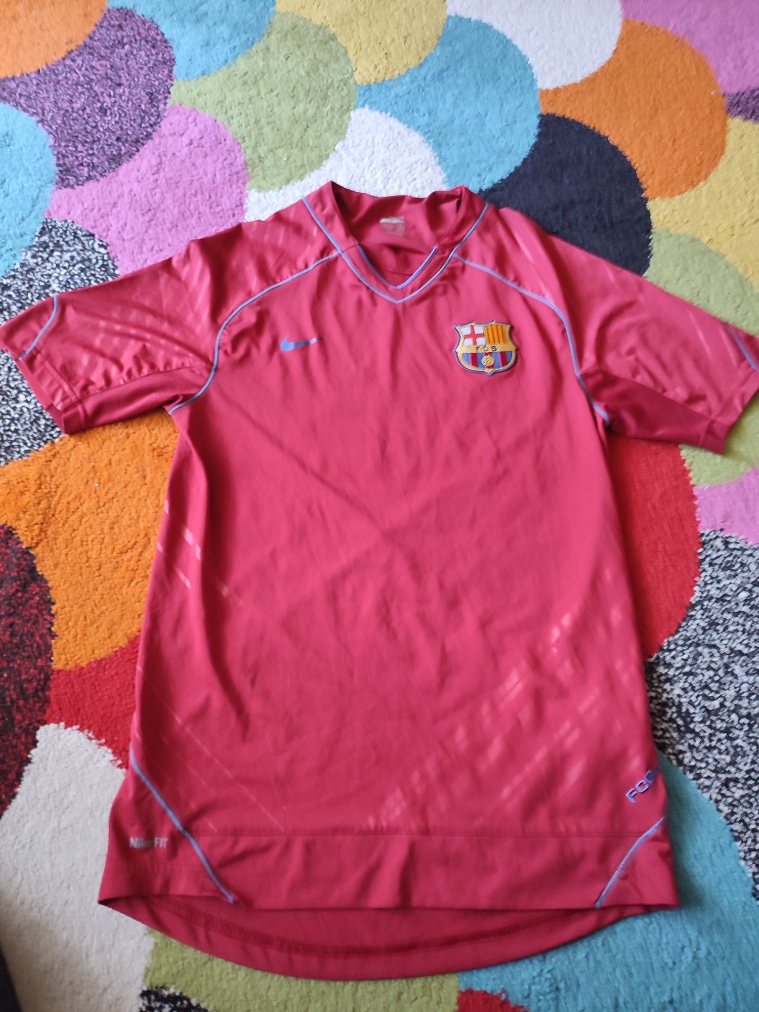Vând tricou FC Barcelona