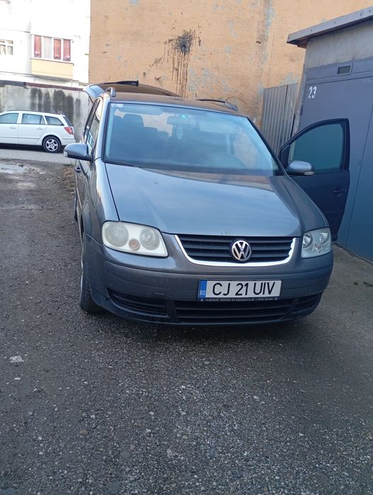 Vând WV Touran 1.9 BLS TDI