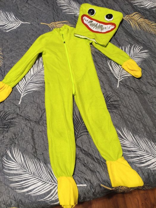 Продам новогодний костюм Хаги ваги