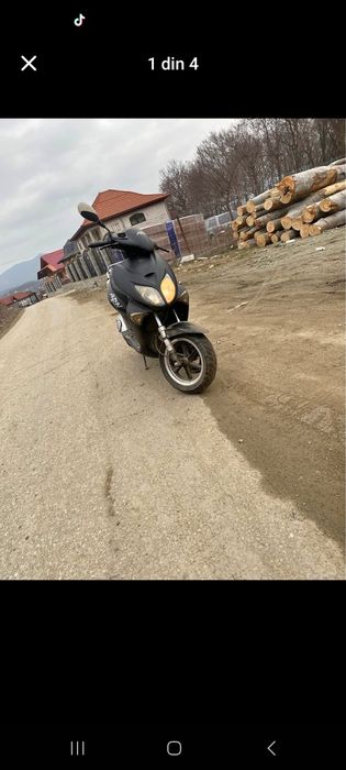 Vând scuter de 125cc sau la schimb cu telefon