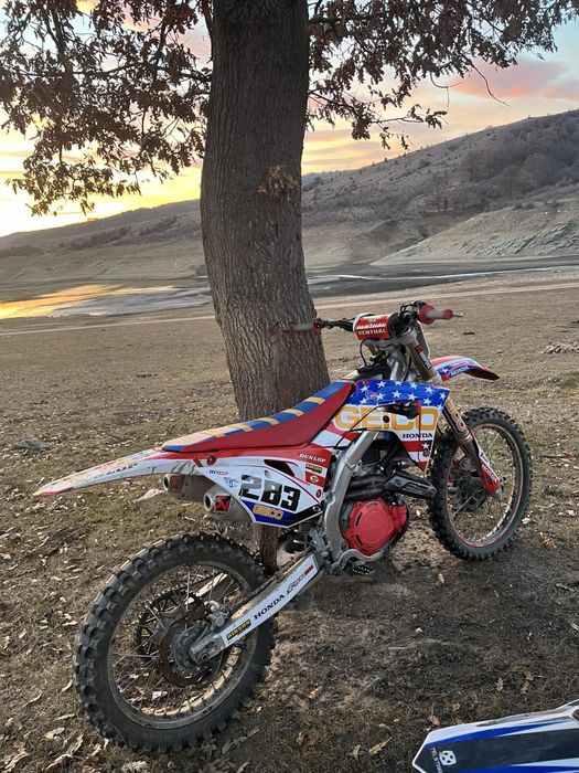 Honda CRF 450 Red moto edition