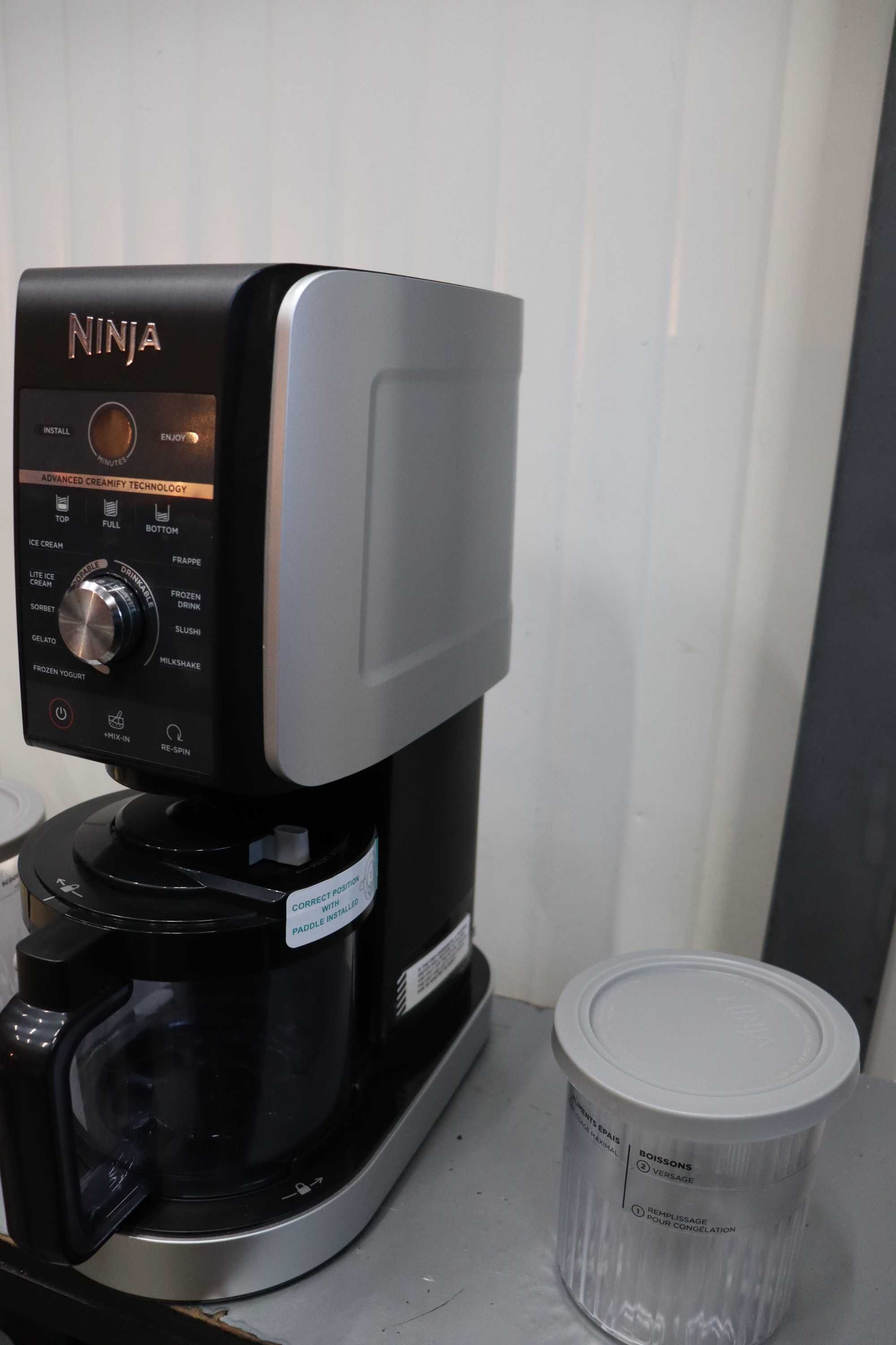 Ninja NC501 CREAMi Deluxe 11в1 сладолед, сорбета, смутита,зам. напитки