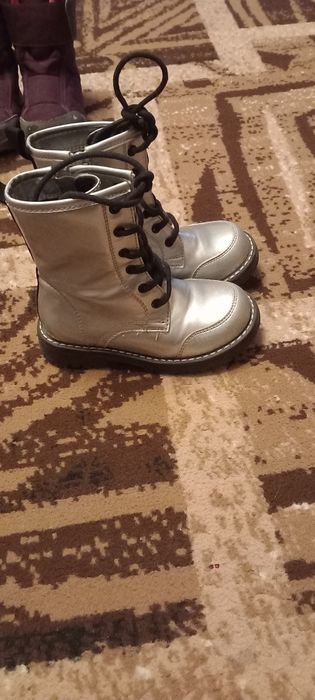 Ghete căptușite mărimea 27