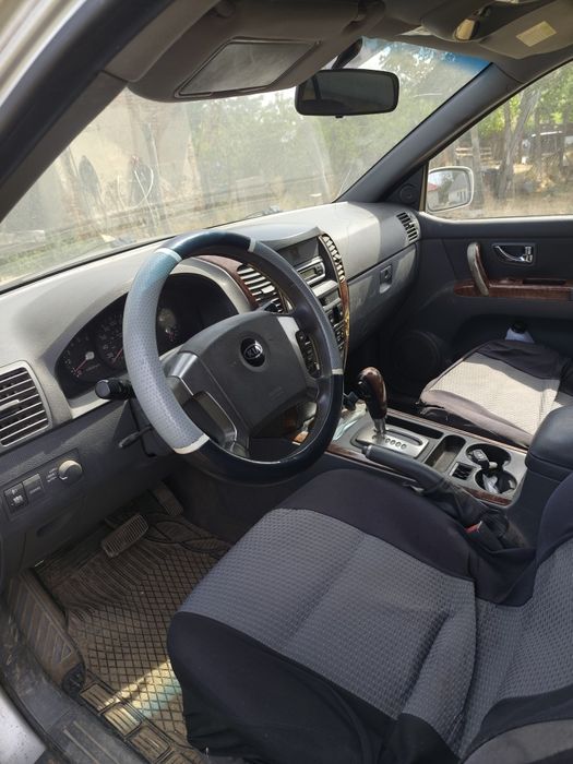 Vând Kia Sorento 2.5 Diesel 4x4 Automat