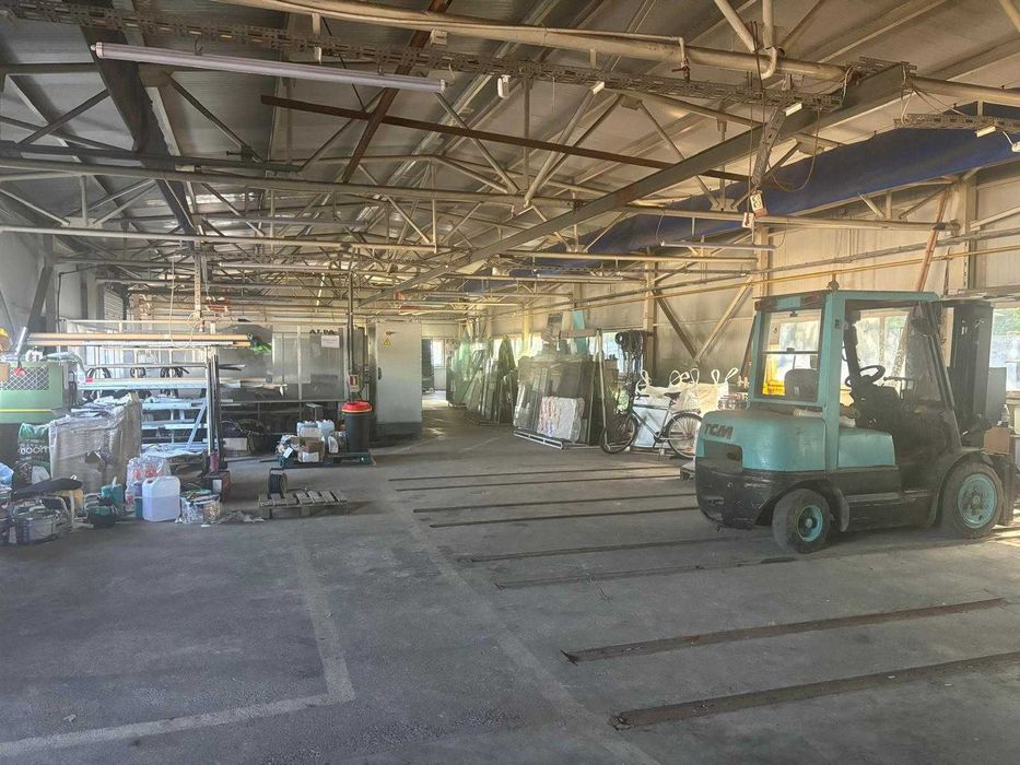 De vanzare hala productie Onesti(BC) zona industriala