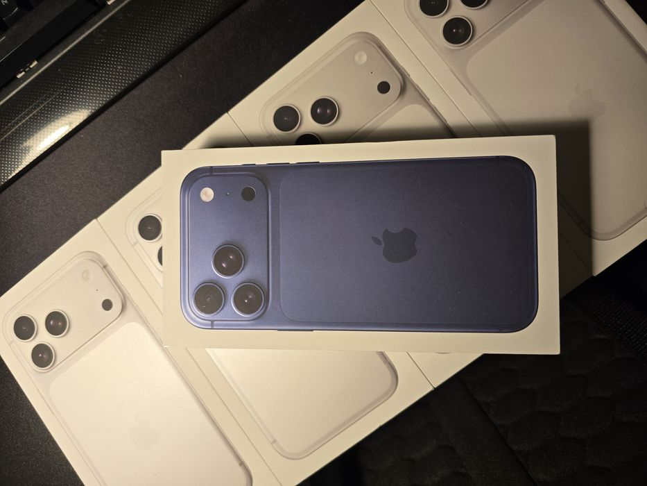 iPhone 17 Pro Max – Blue, 512GB – Sigilat