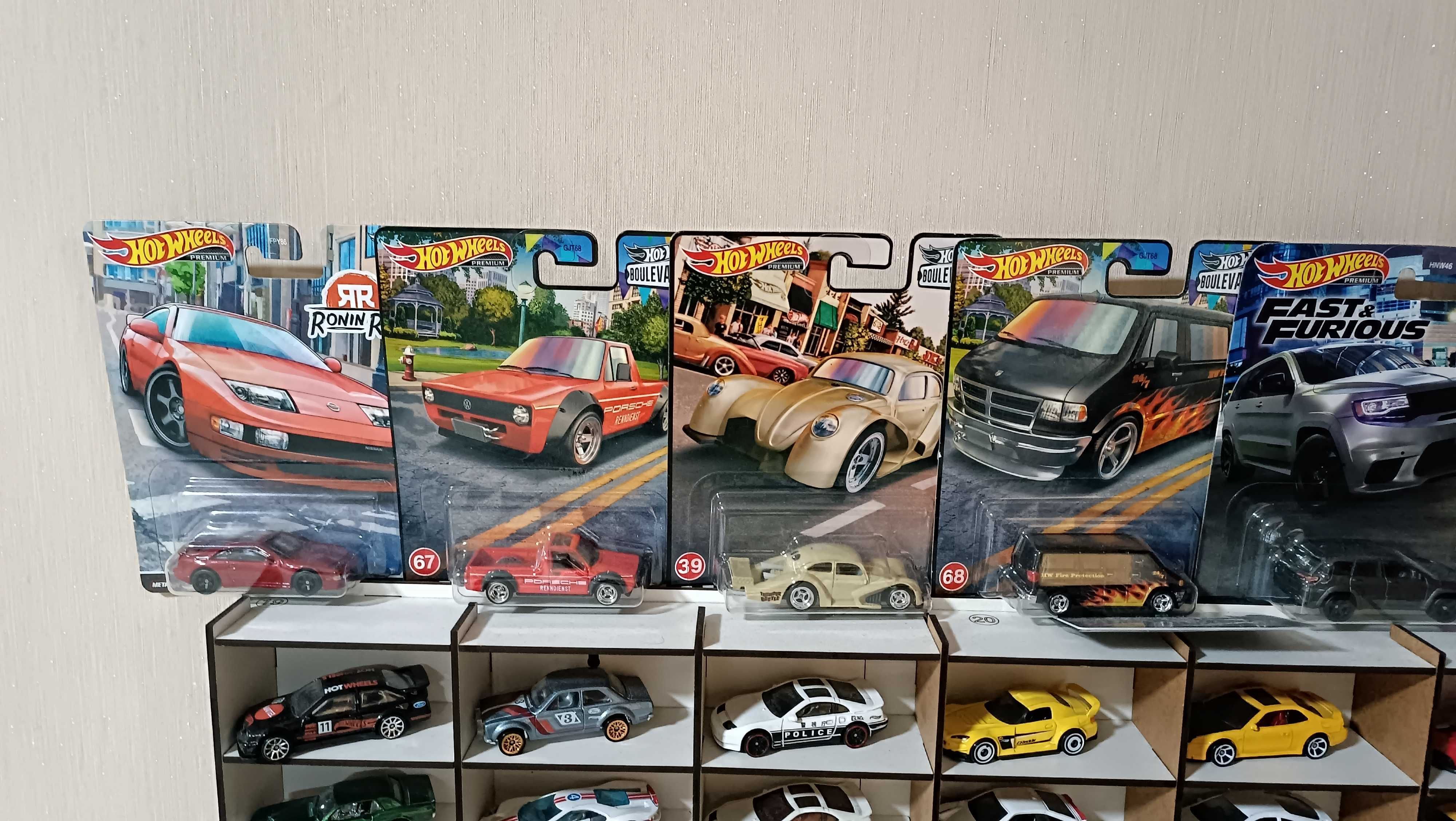 Hot wheels premium