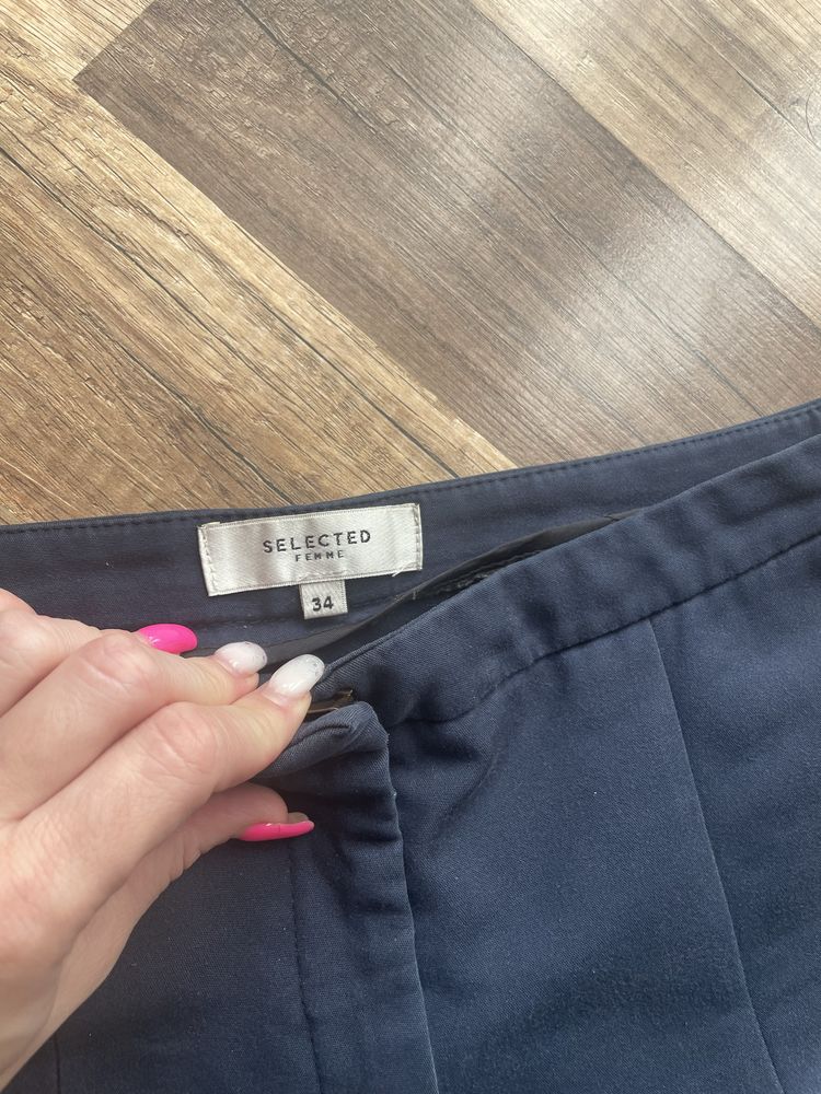 Тъмносин лот H&M