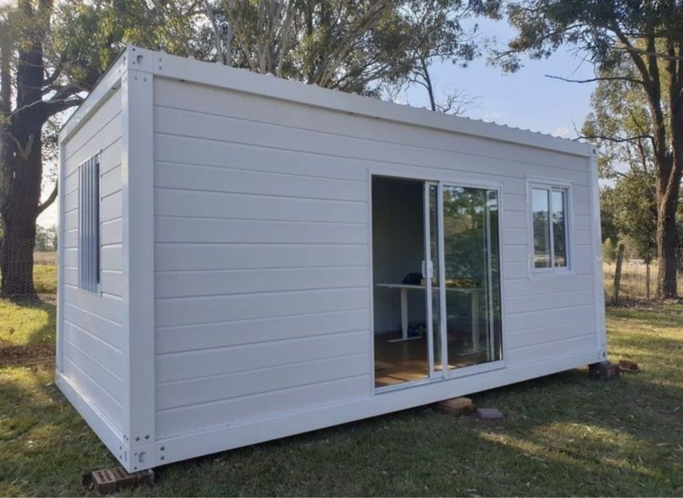 Case din panouri sandwich de locuit si căbănuțe de grădina