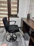 Inchiriez post/posturi salon