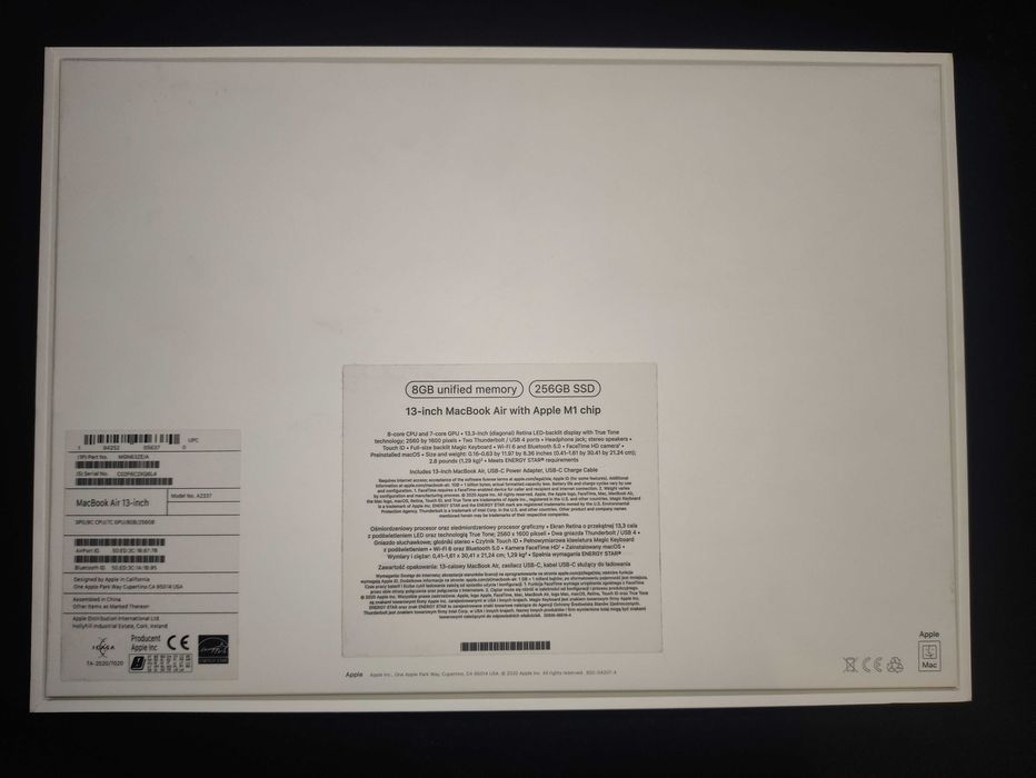 Apple MacBook AIR 13 M1 8GB RAM, 256GB SSD в перфектно състояние