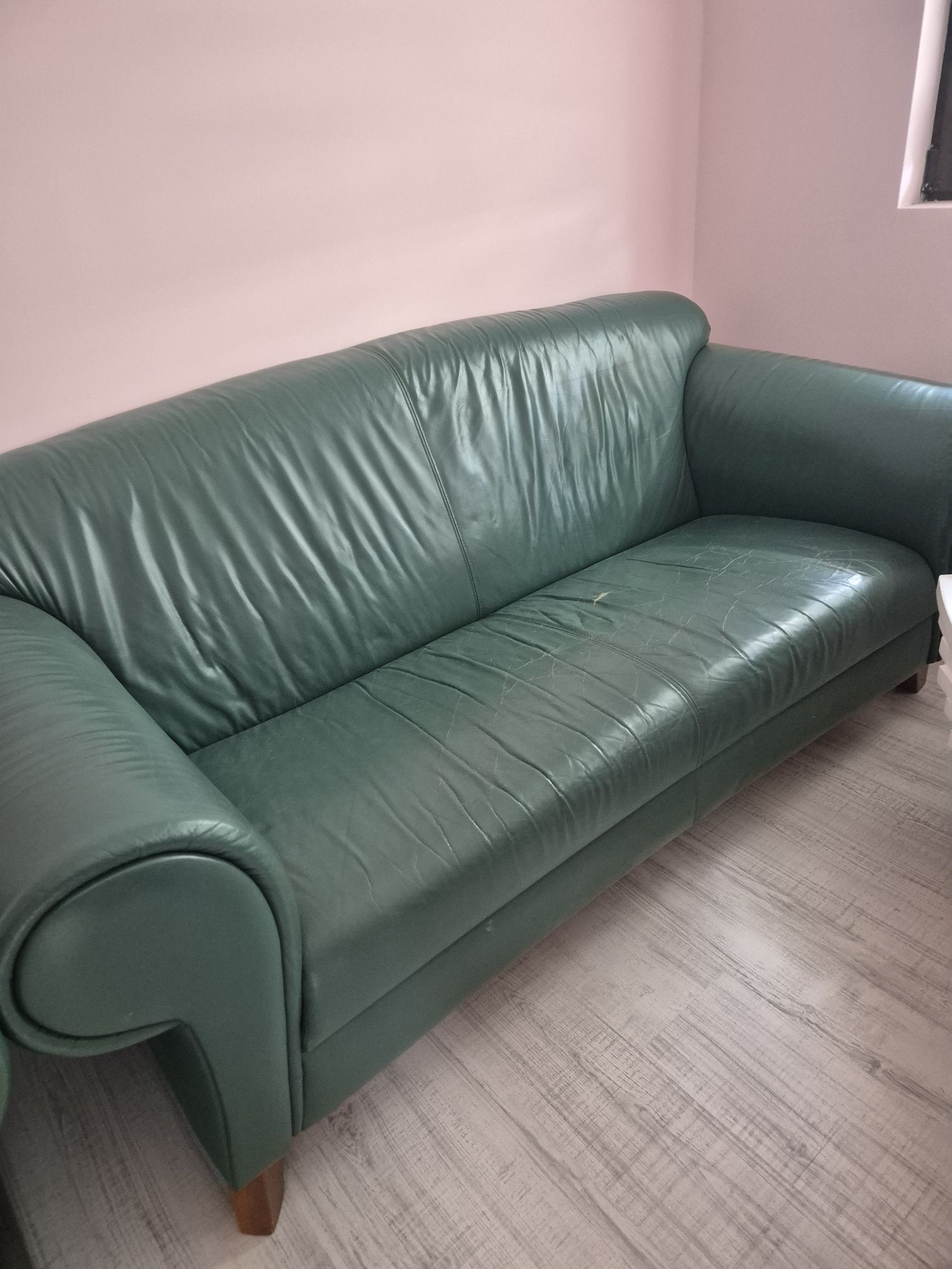2 броя канапета естествена кожа