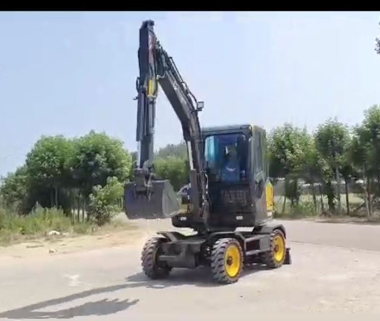 Exkavator sd 55 .