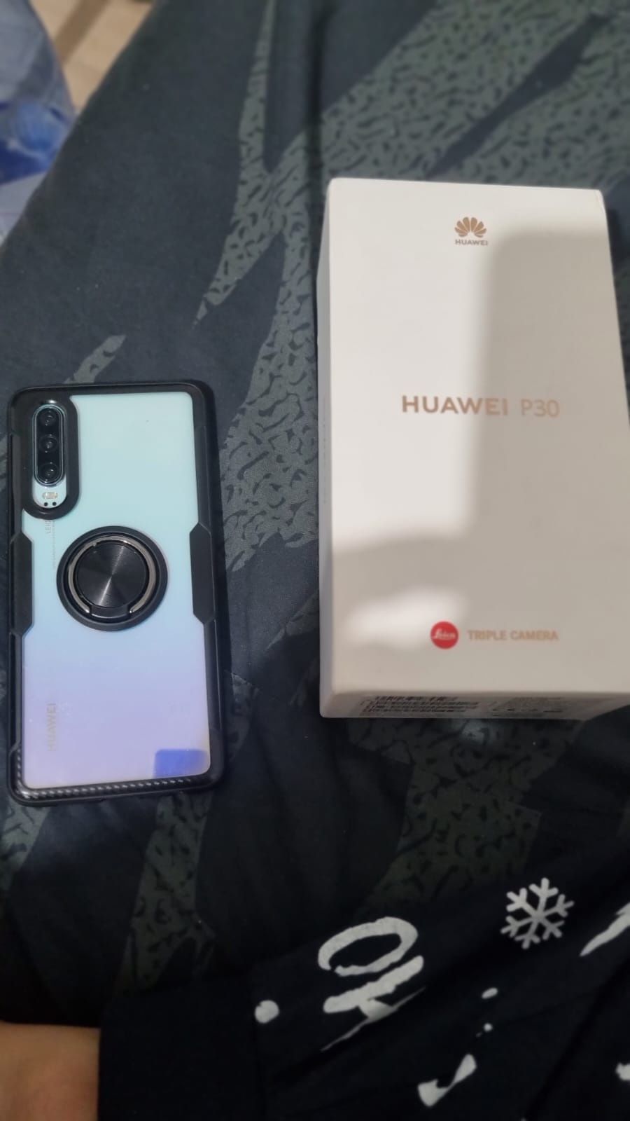 Vând telefon Huawei p 30