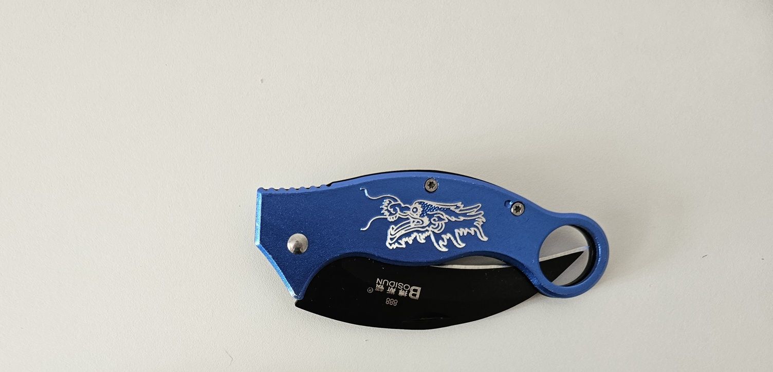 Cutit model Karambit