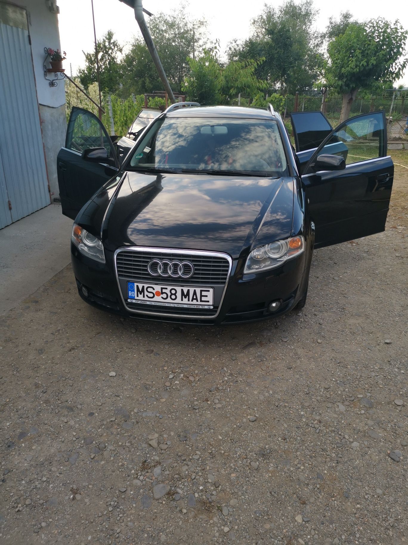 Vând Audi A4 2.0 TDI