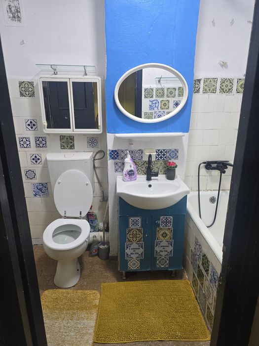 Inchiriez ap 2 camere centru PF