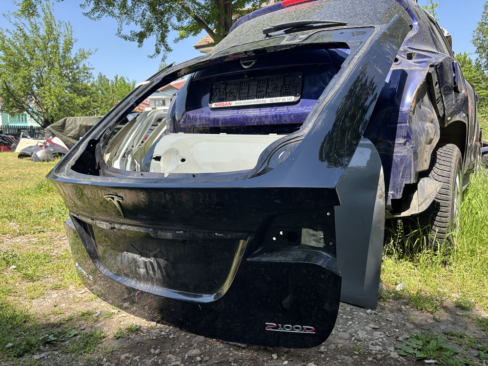 Капак Tesla Model X
