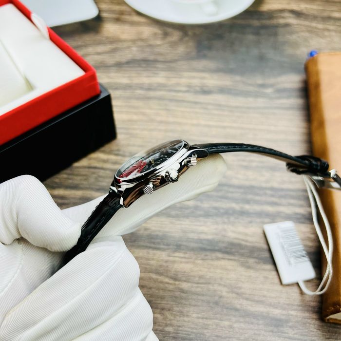 Швейцарские часы Frederique Constant, хронограф, кварцевый механизм